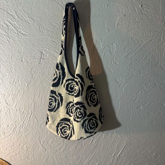 Y2K Knit Black and White Rose Floral Hobo Bag - Picture 1 of 6